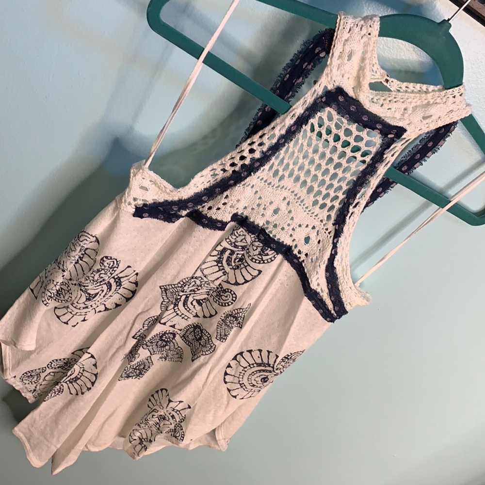Women’s boho knit sleeveless top